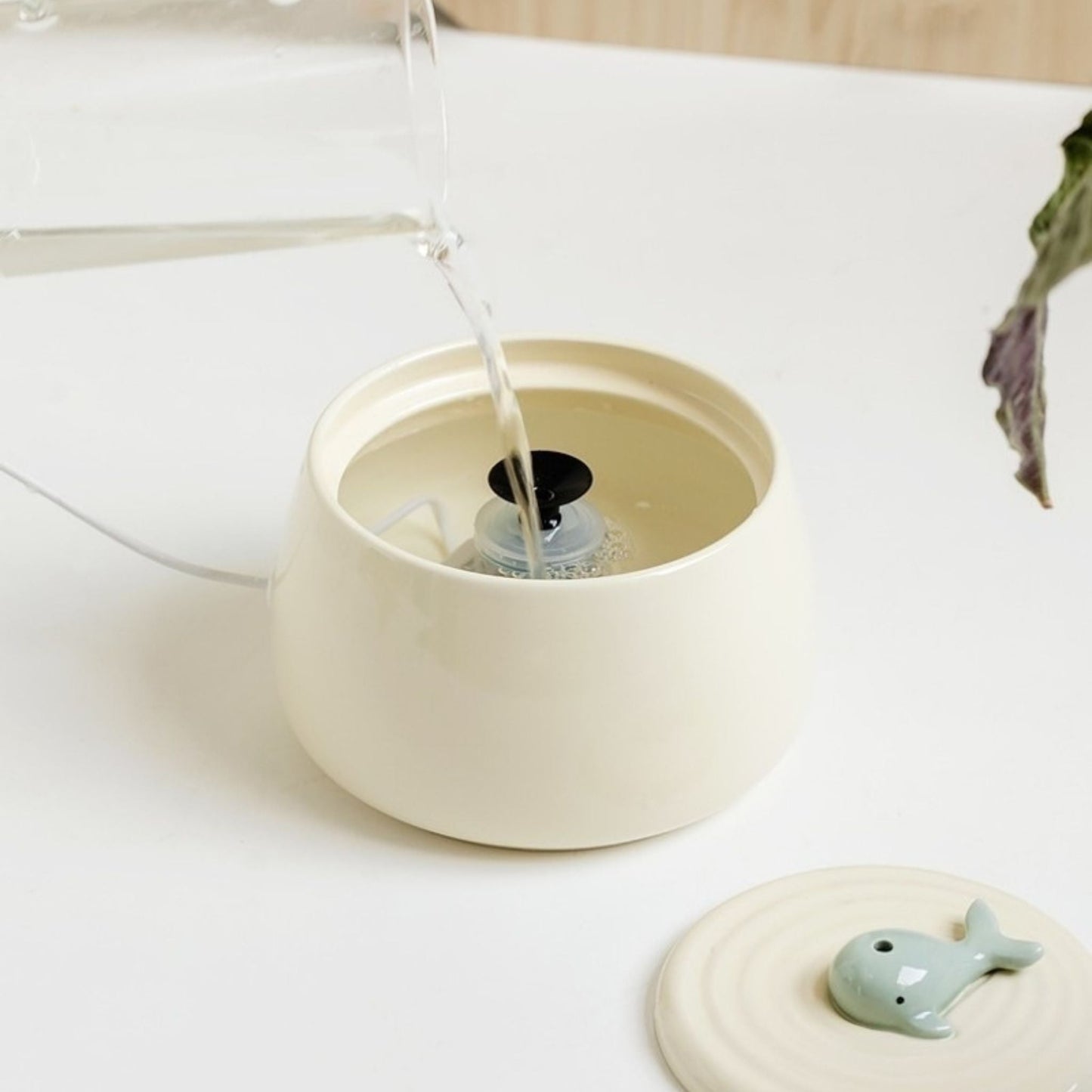 fontaine-a-eau-ceramique-chat-pratique