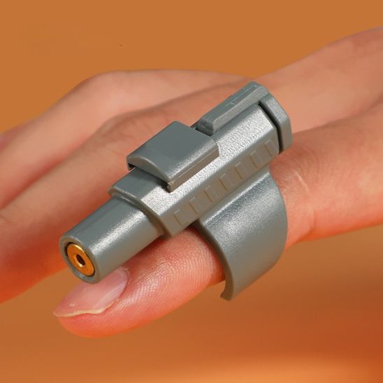 jouet-chat-interactif-laser-gris