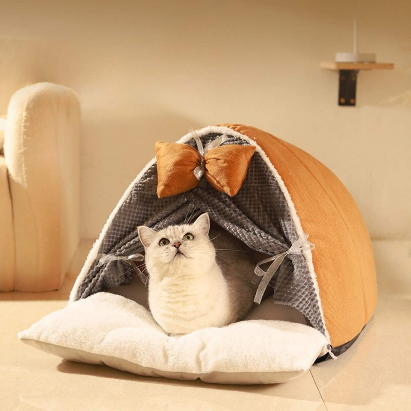 niche-pour-chat-intérieur-brun-gris