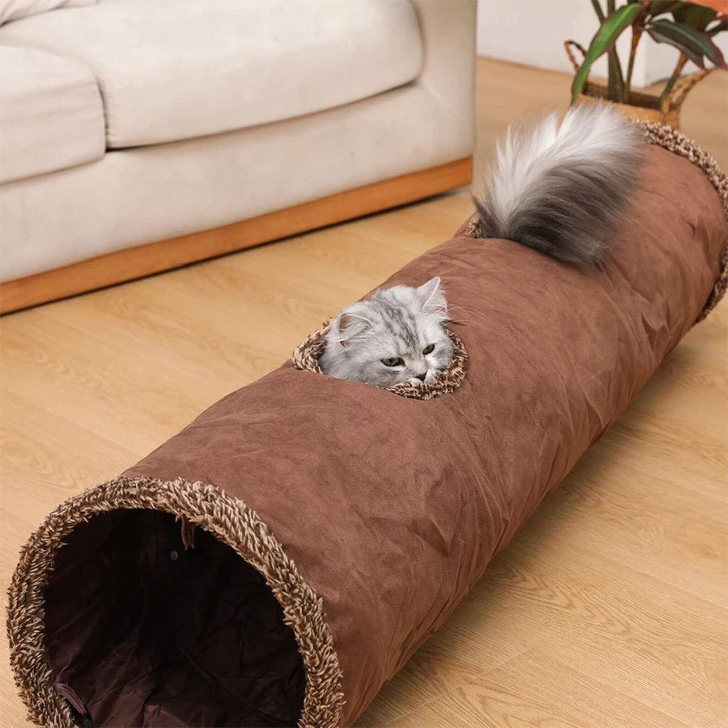 tunnel-chat-spacieux-brun