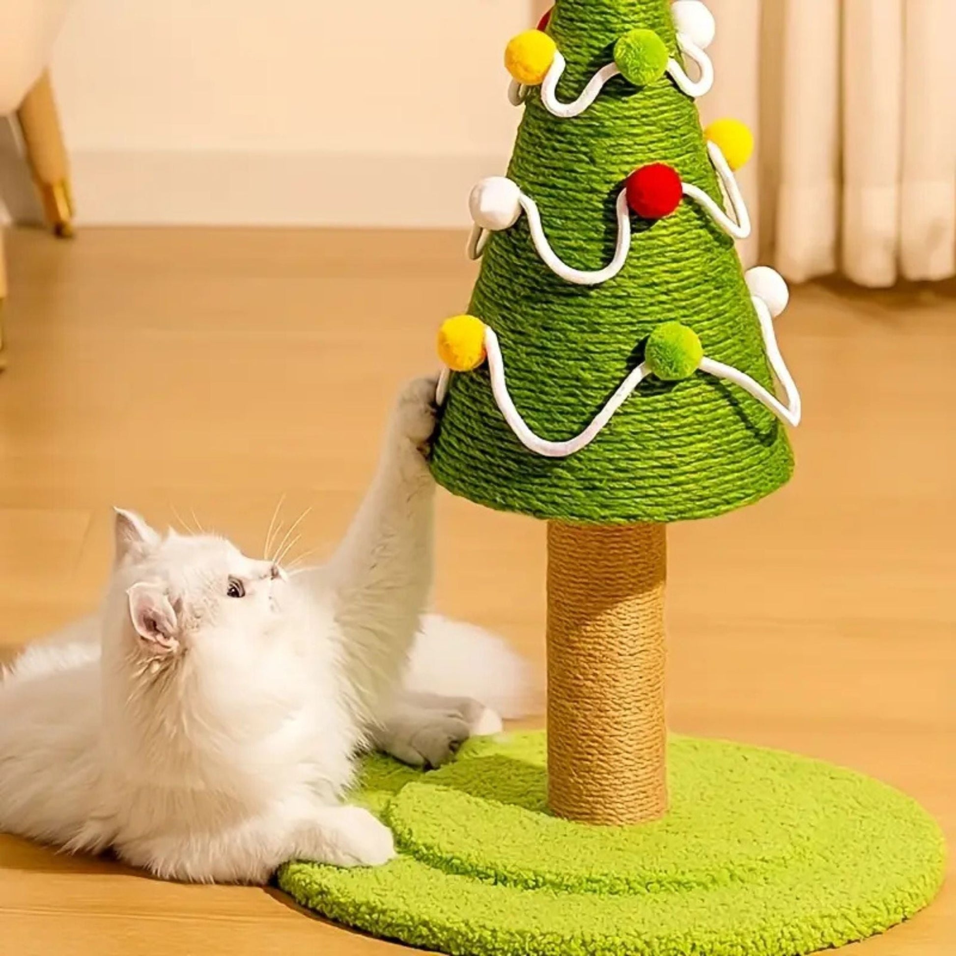 arbre a chat sapin de noel boules
