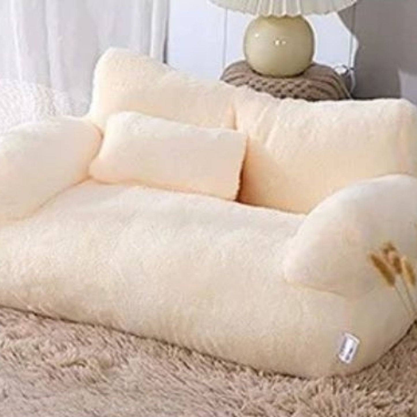 canapé-pour-chat-beige-doux