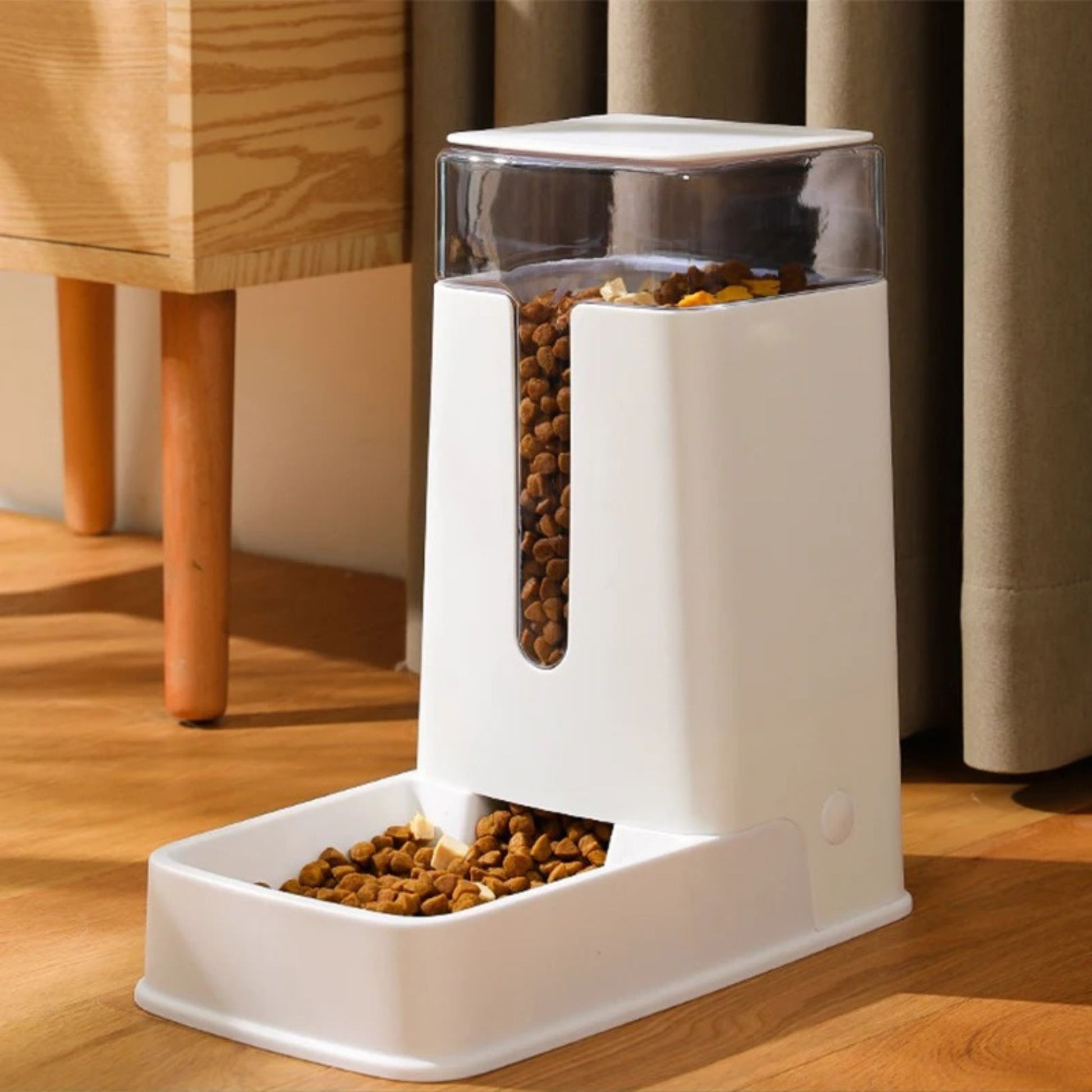 distributeur-de-croquettes-croquettes-blanc