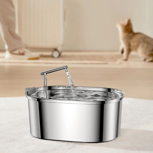 fontaine-a-eau-pour-chat-pratique