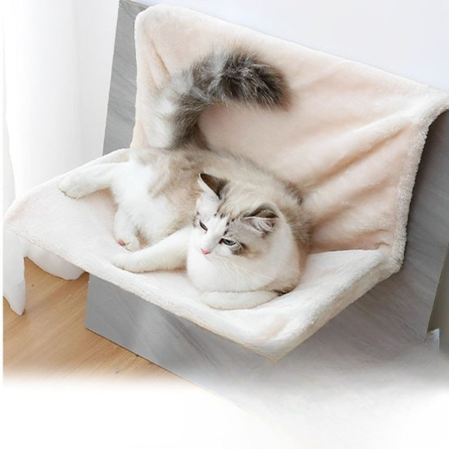 hamac-pour-chat-radiateur-blanc-doux