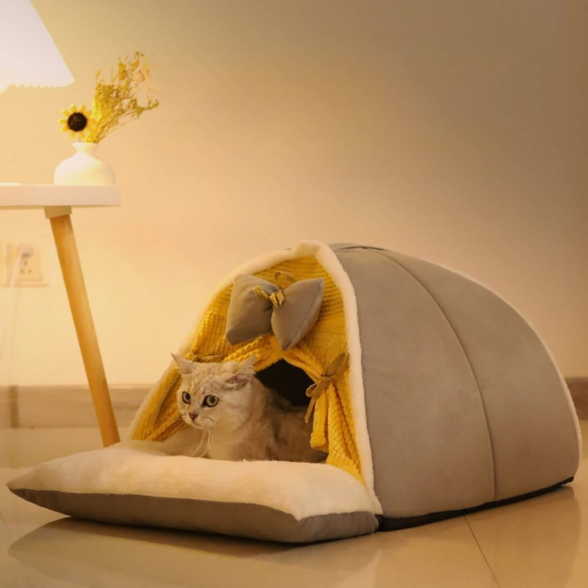 niche-pour-chat-intérieur-cocon-chaud