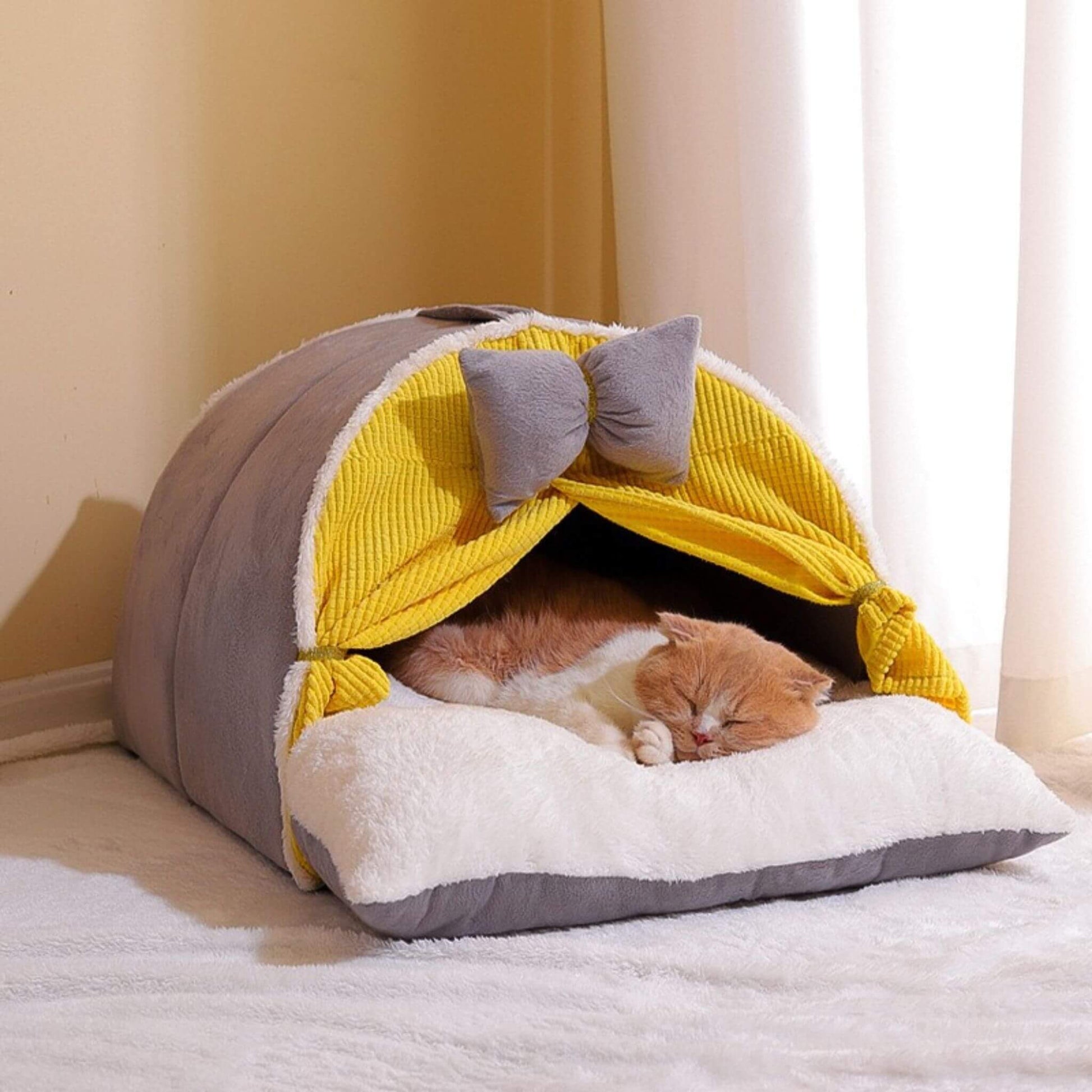 niche-pour-chat-intérieur-confortable-doux
