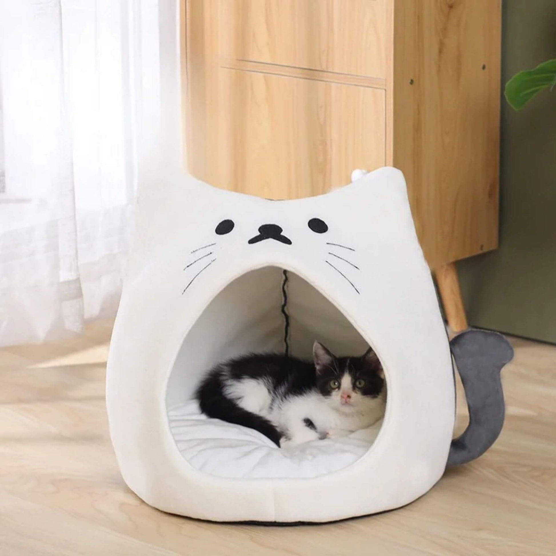 niche-pour-chaton-blanc-noir-câlinou