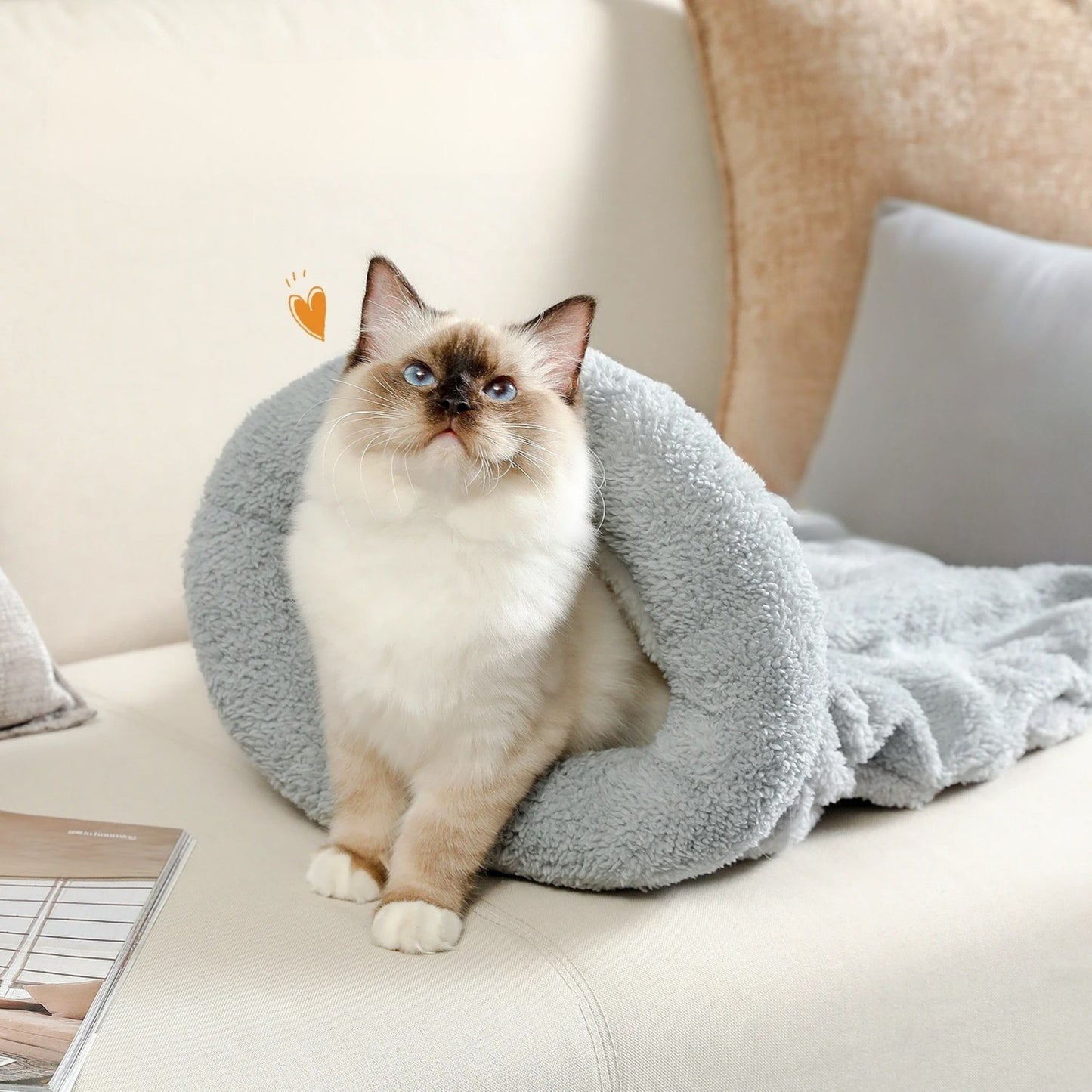 sac-de-couchage-chat-doux-gris