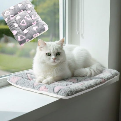 tapis-chat-gris-motif-coeur